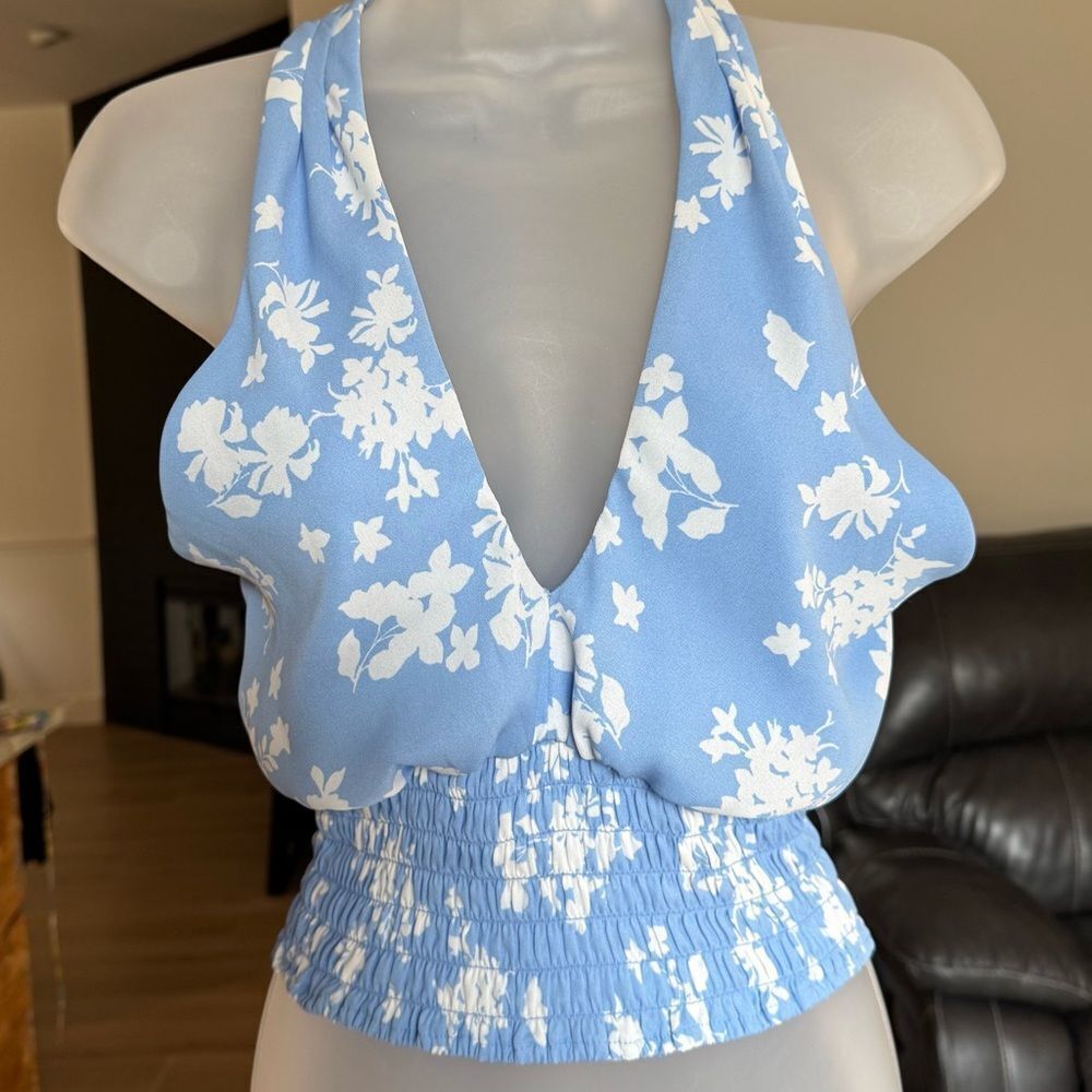 Sienna Sky Light Blue Halter Smocked Tie Crop Top. Size Extra Small